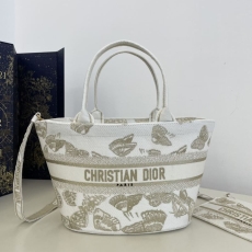 Christian Dior Shopping Bags